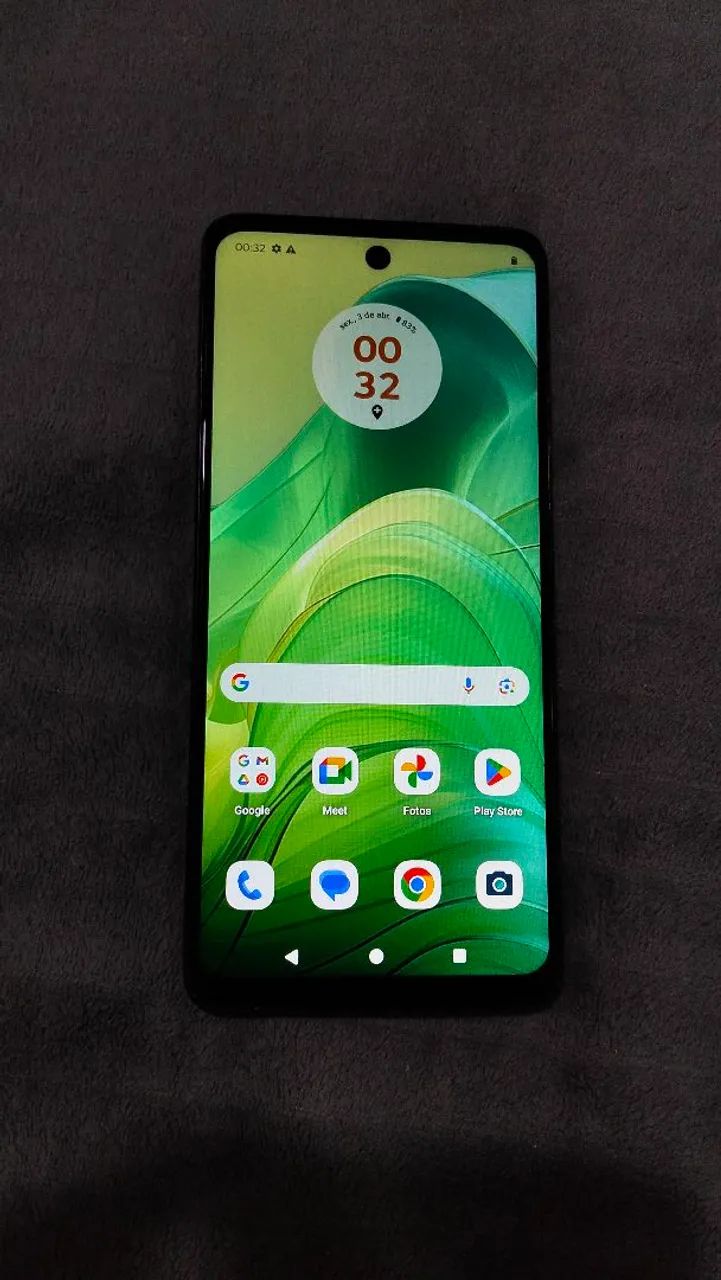 Vende celular Moto G04 