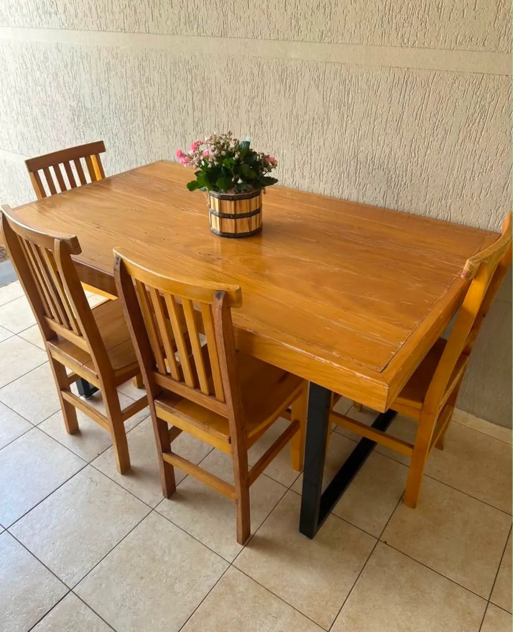 Mesa de madeira maciça  - Foto 2