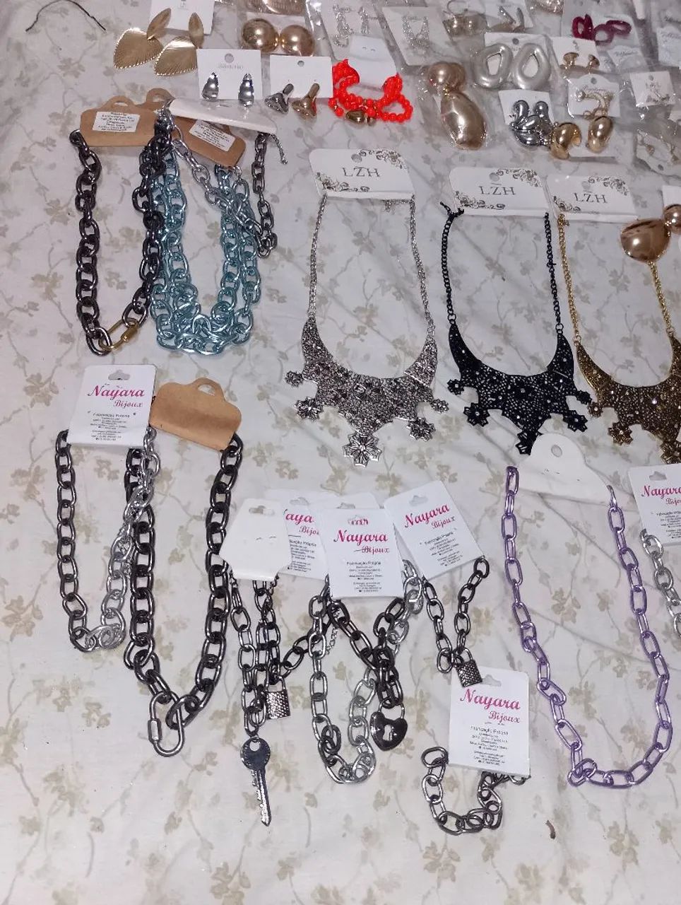 Bijuterias diversas lote - Foto 2
