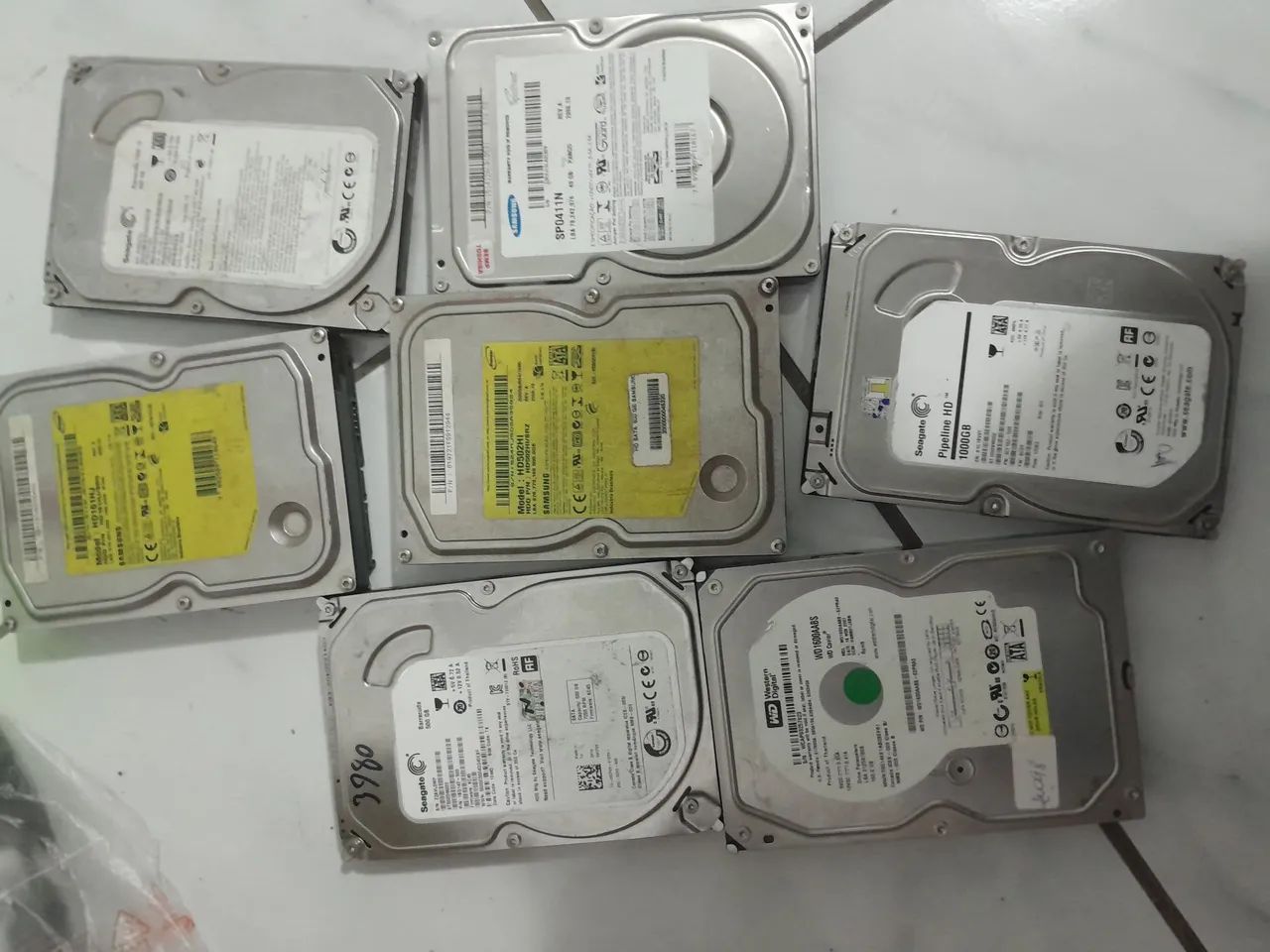 Lote 98 HDs Notebook + PC 2,5" e 3,5" - Sucata - Sem Teste - Foto 2