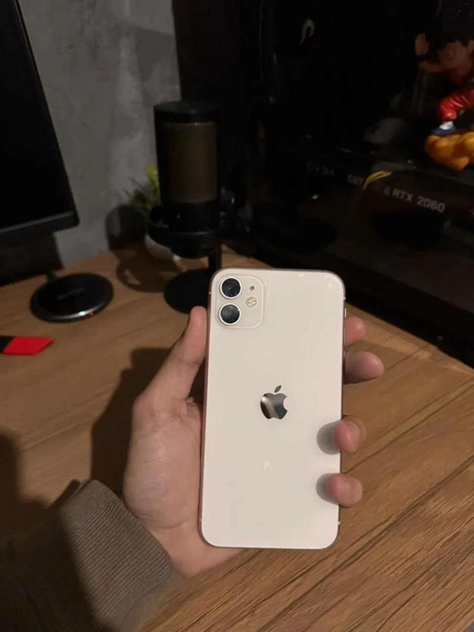 iPhone 11 Branco + Carregador - Foto 5
