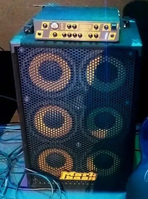 Cabeçote e cubo Markbass