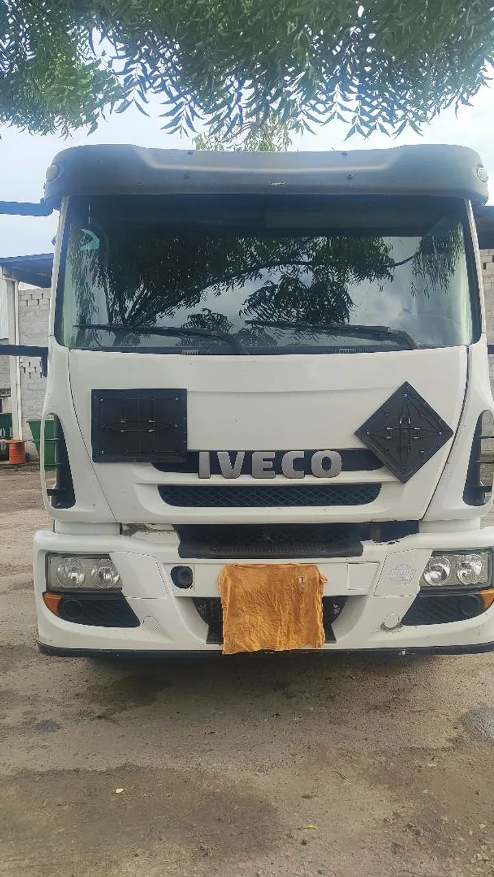 Oportunidade Iveco Tector 240e 30 SID