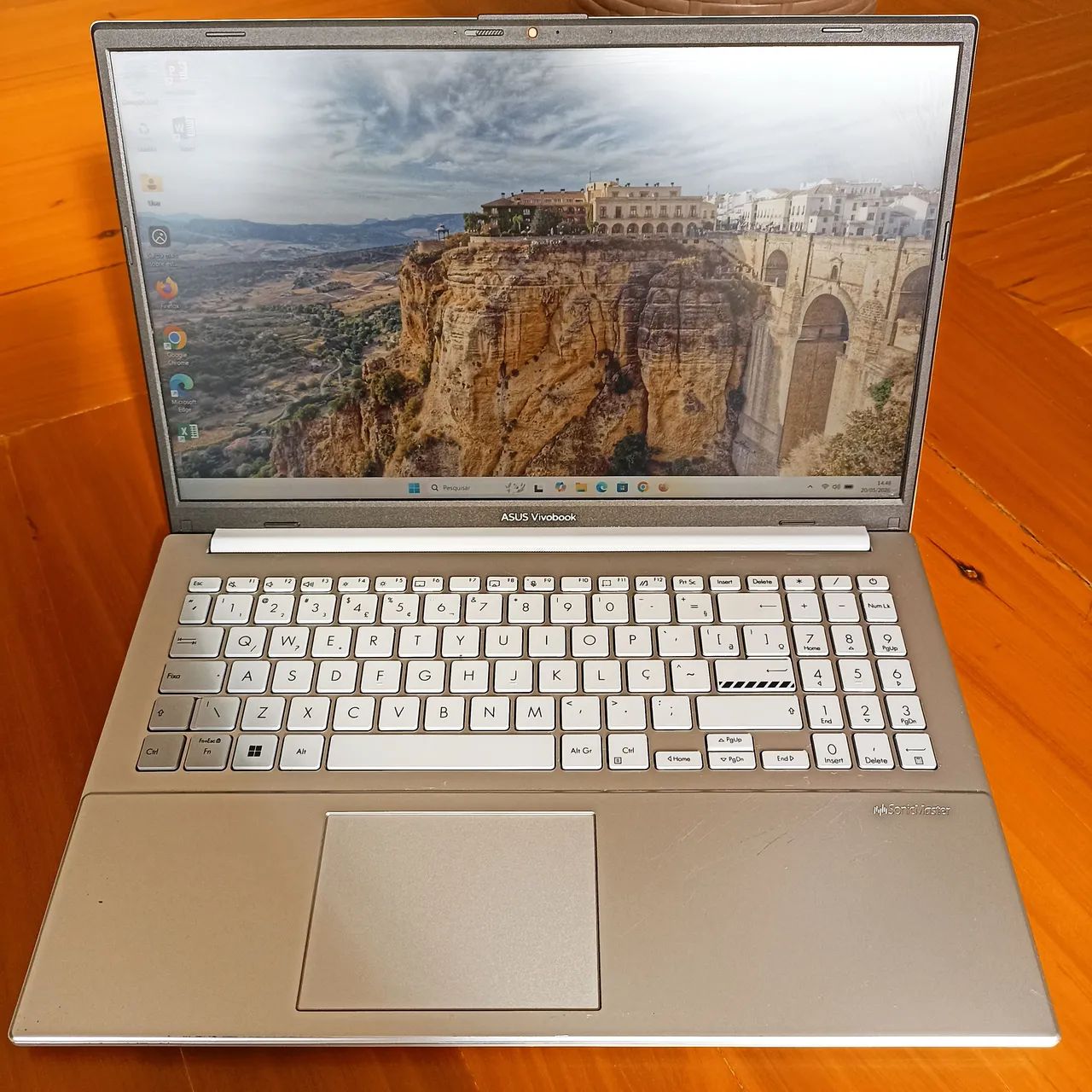 Notebook Asus Core I3 13° geração semi novo