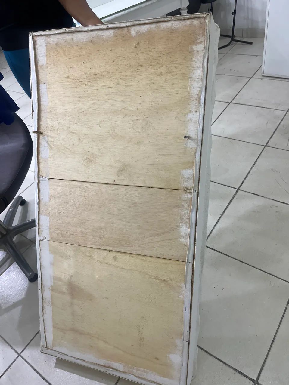 Expositor de esmalte de madeira 