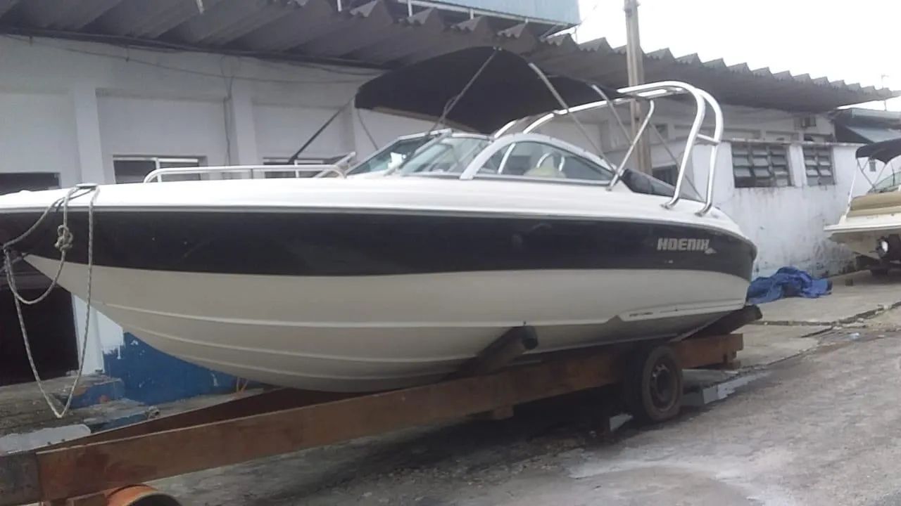 Lancha phoenix 230