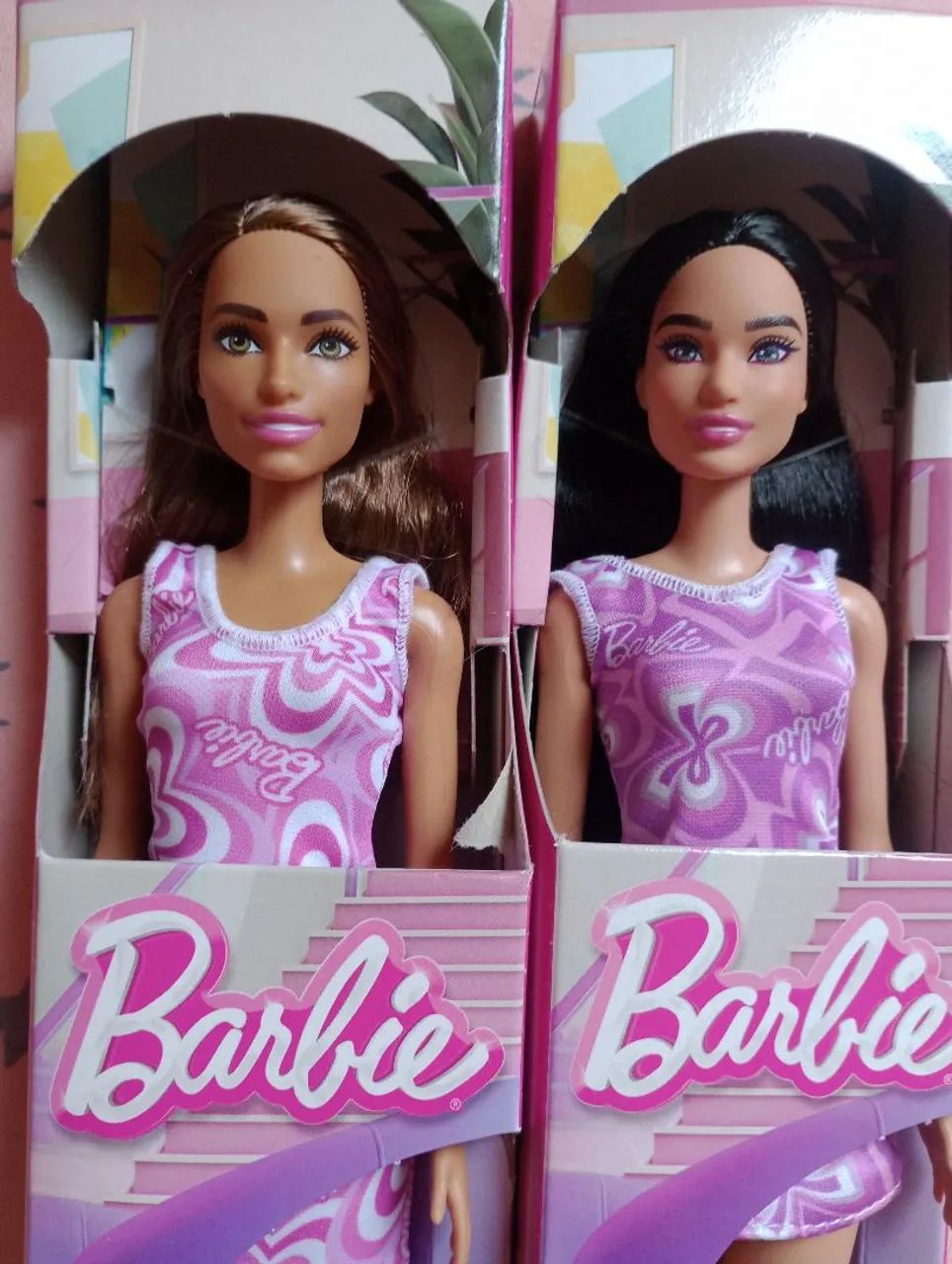 2 Bonecas Barbie Básicas Morena 2026
