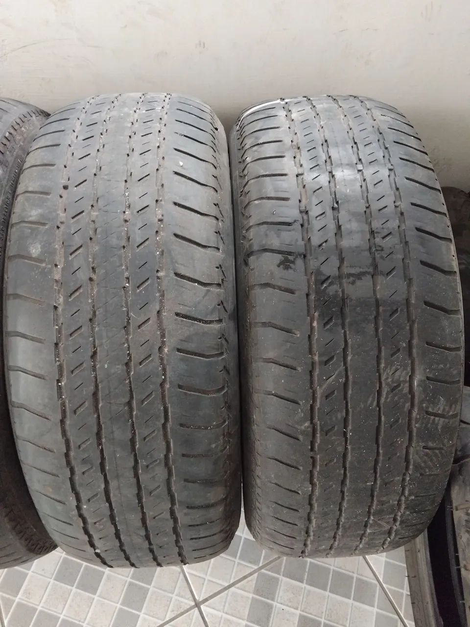 VENDO LOTE DE PNEUS USADOS - Foto 2
