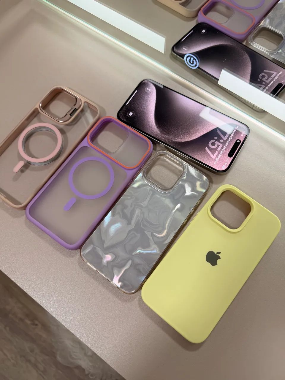 iPhone 15 Pro Max 256GB  - Foto 2