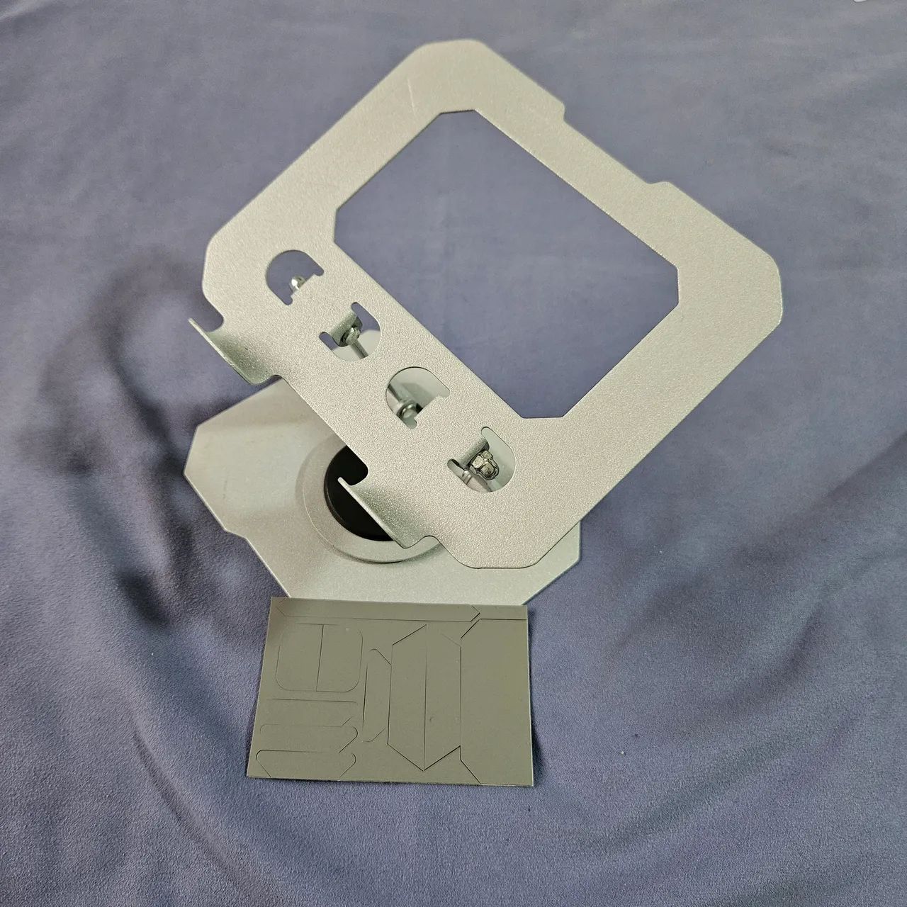 Suporte de metal notebook/tablet - Foto 2