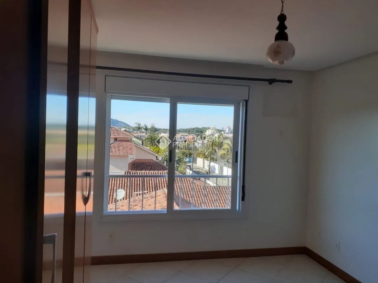 Moderno Apto de 91m² , 3 dormitórios, 1 suítes e sacada com churrasqueira na Lagoa da Conc - Foto 2