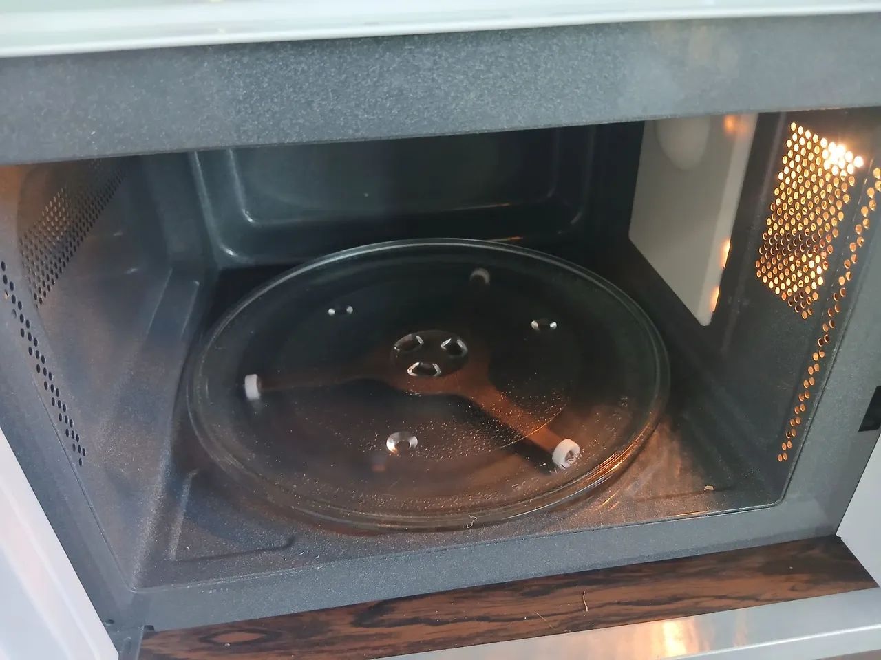Micro-ondas panassonic 110v  - Foto 5
