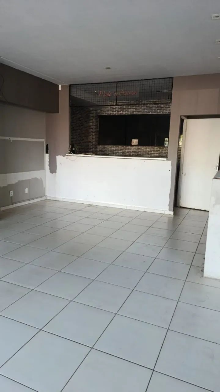 Alugo sala comercial na quadra 108 Sul ( AV LO 03)!