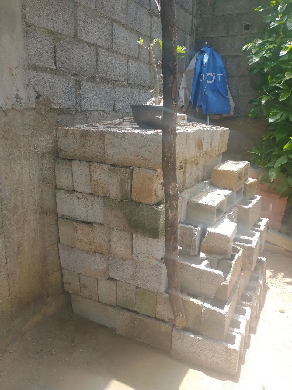 Vendo blocos, 1,50 A UNIDADE - Foto 2