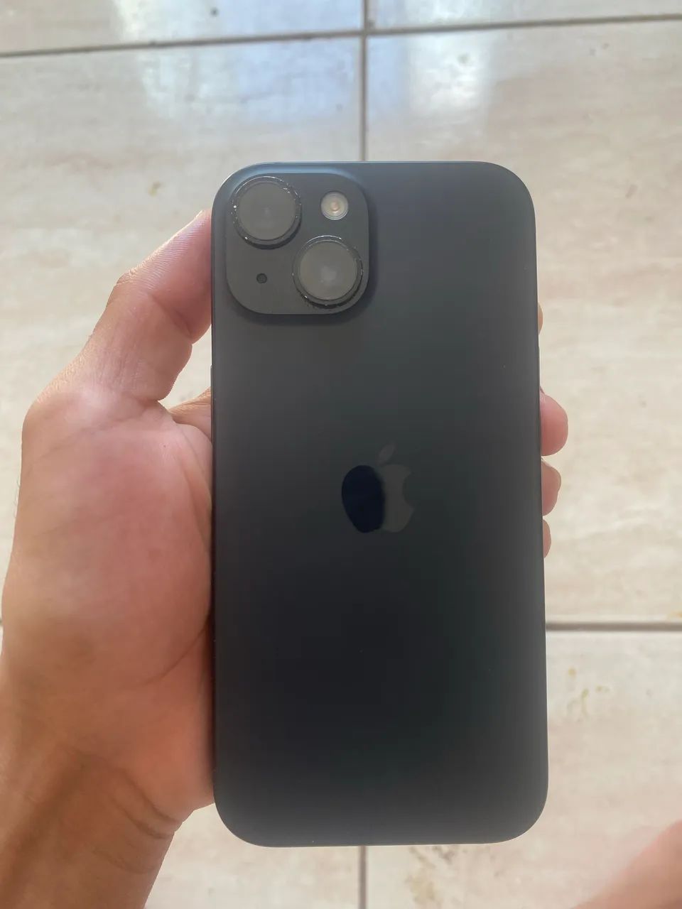IPhone 15 normal 8 meses de uso 
