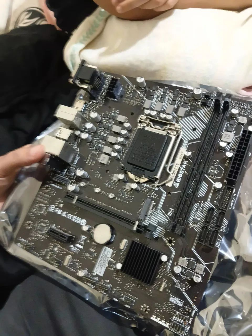 placa mãe b560m lga 1200 - Foto 3