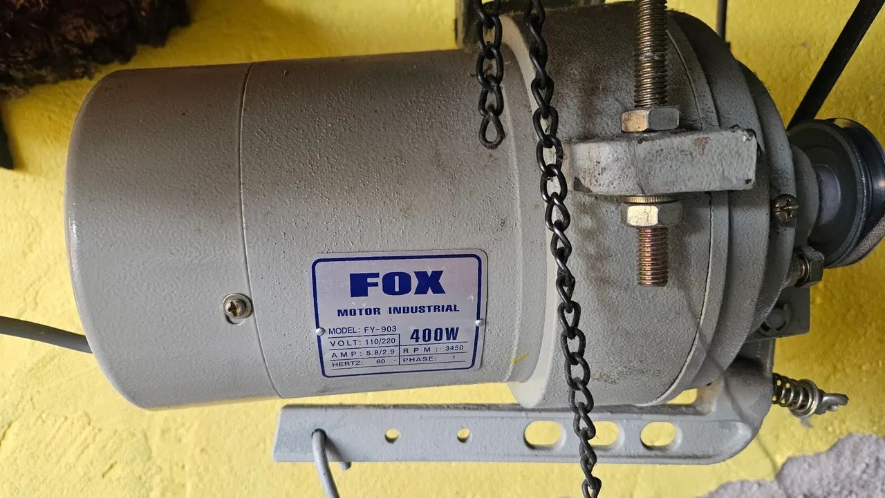 Vendo Overlock Industrial Yamata  - Foto 3