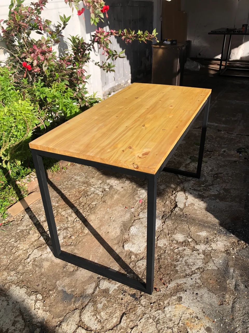 Mesa Industrial em Pinus 120x60cm 