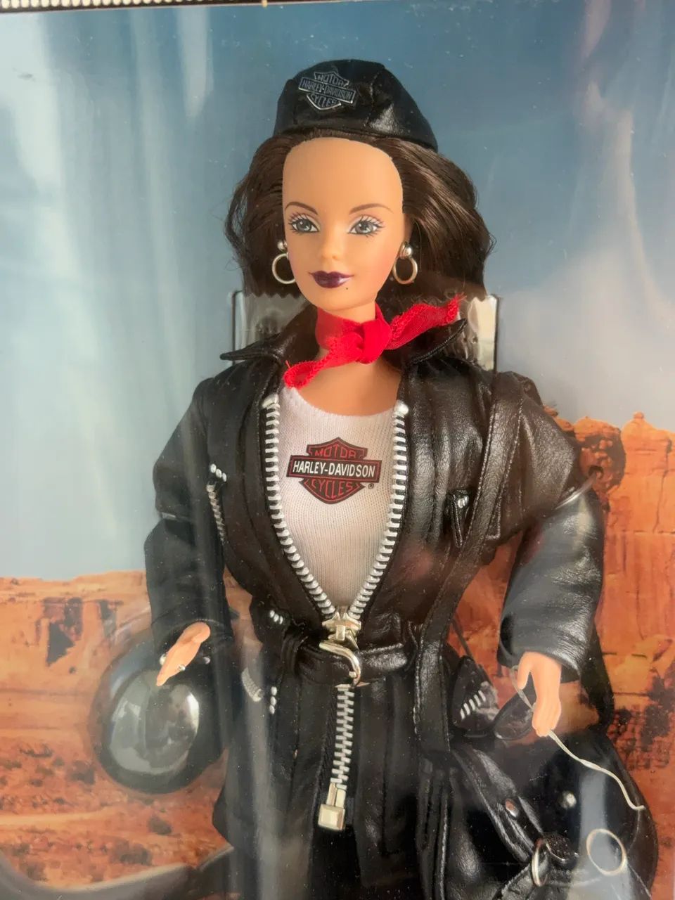 Boneca Barbie collector harley davidson lacrada  - Foto 2