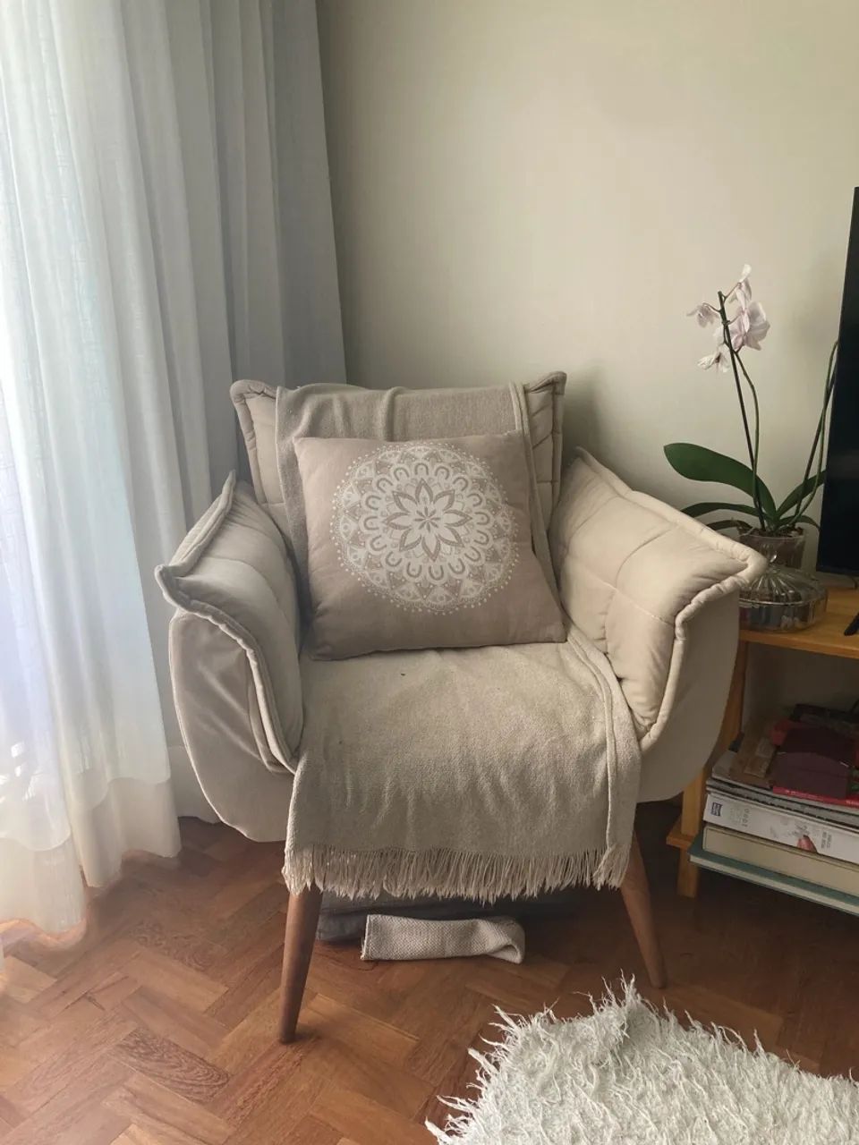 Linda poltrona bege  - Foto 2
