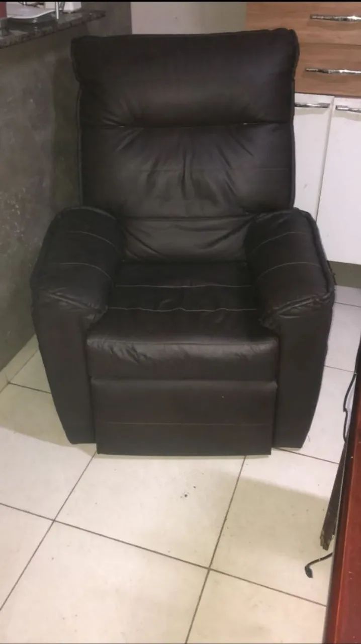 Vendo poltrona reclinável top! - Foto 3