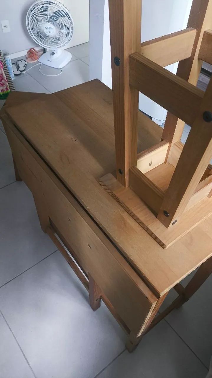 Mesa de Madeira Maciça + 2 bancos | Estilo Rústico  - Foto 3