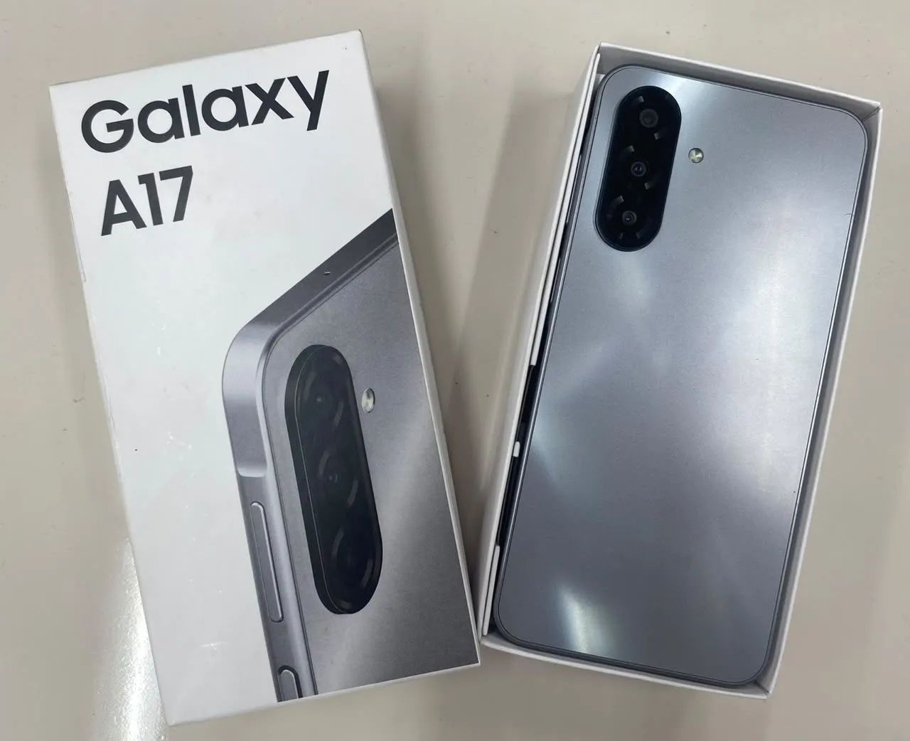 Samsung Galaxy A17