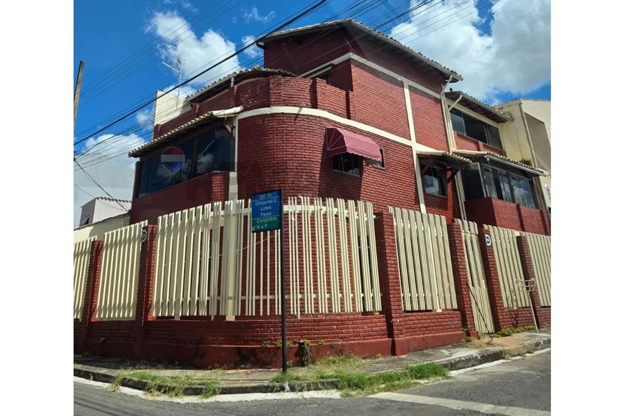 "Casa dos Seus Sonhos em Guará II: 5 Quartos"