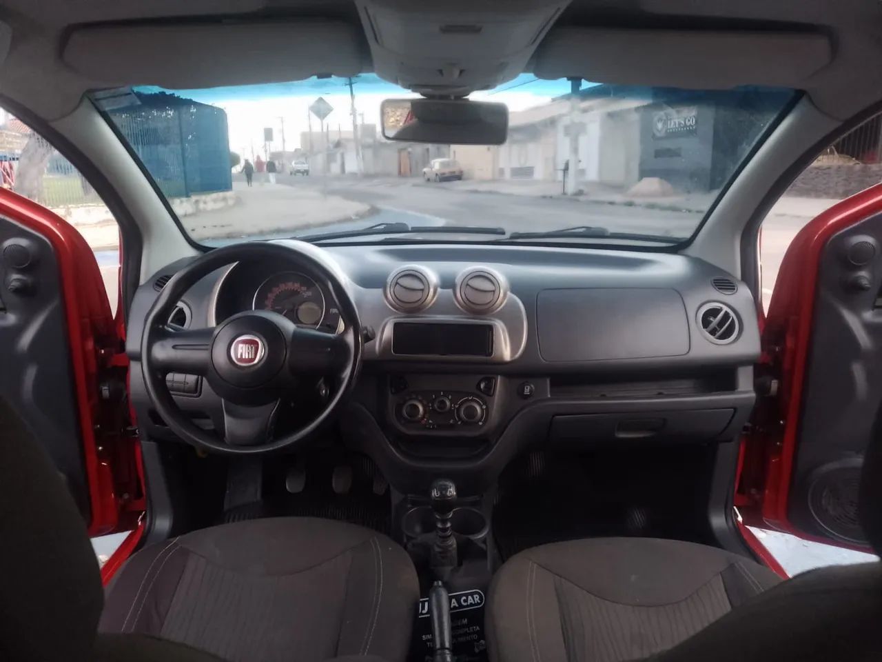 Fiat Uno WAY 1.4 EVO Fire Flex 8V 5P 2012 - Foto 4