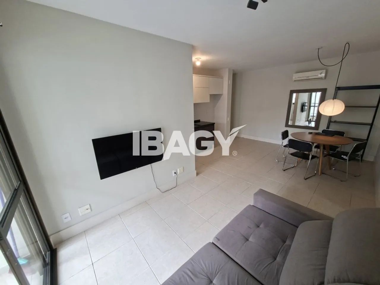 Excelente Apartamento 3 dormitório(s) em Pantanal - Florianópolis - Foto 3
