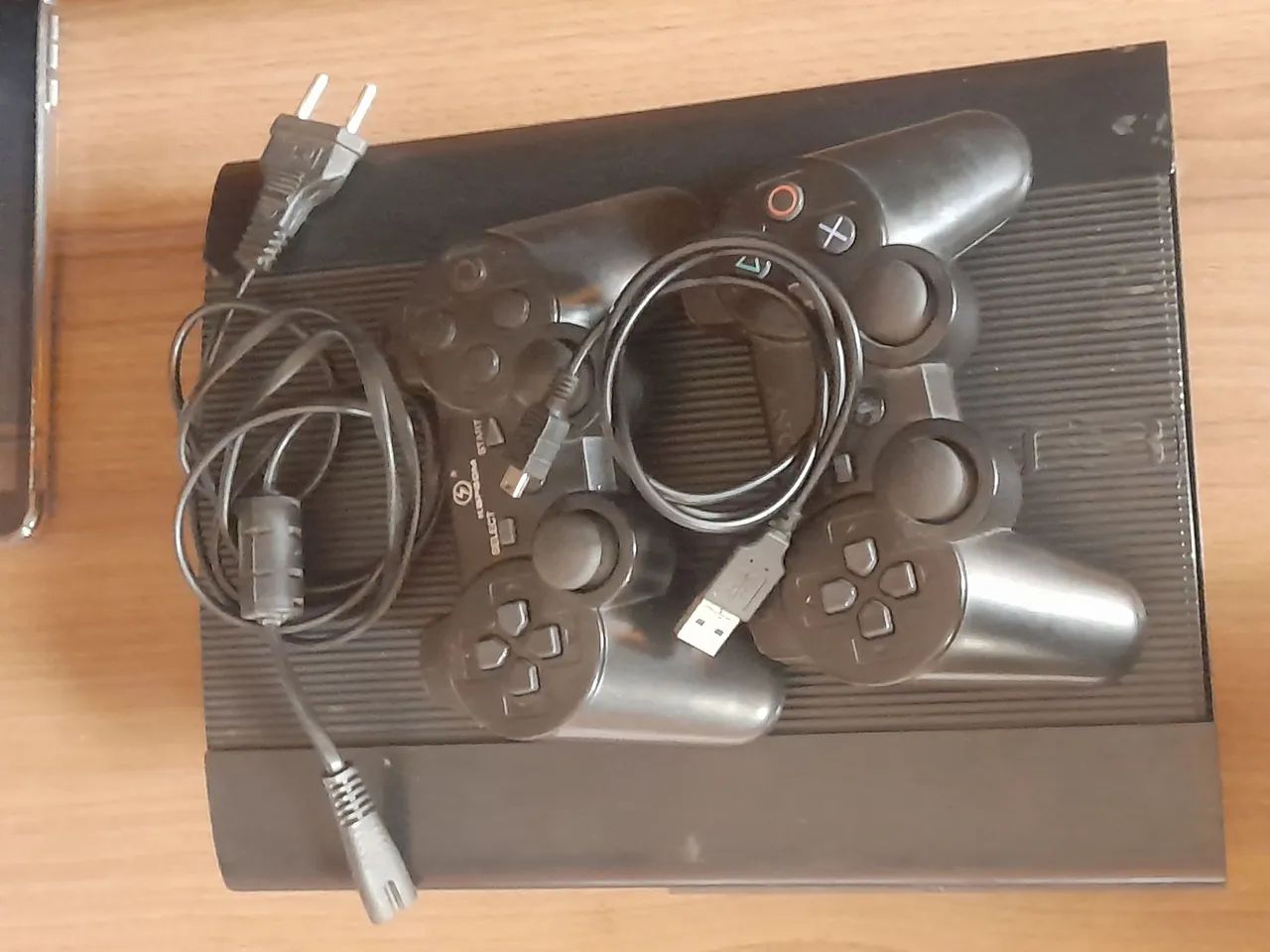 Playstation 3 super slim desbloqueado com defeito