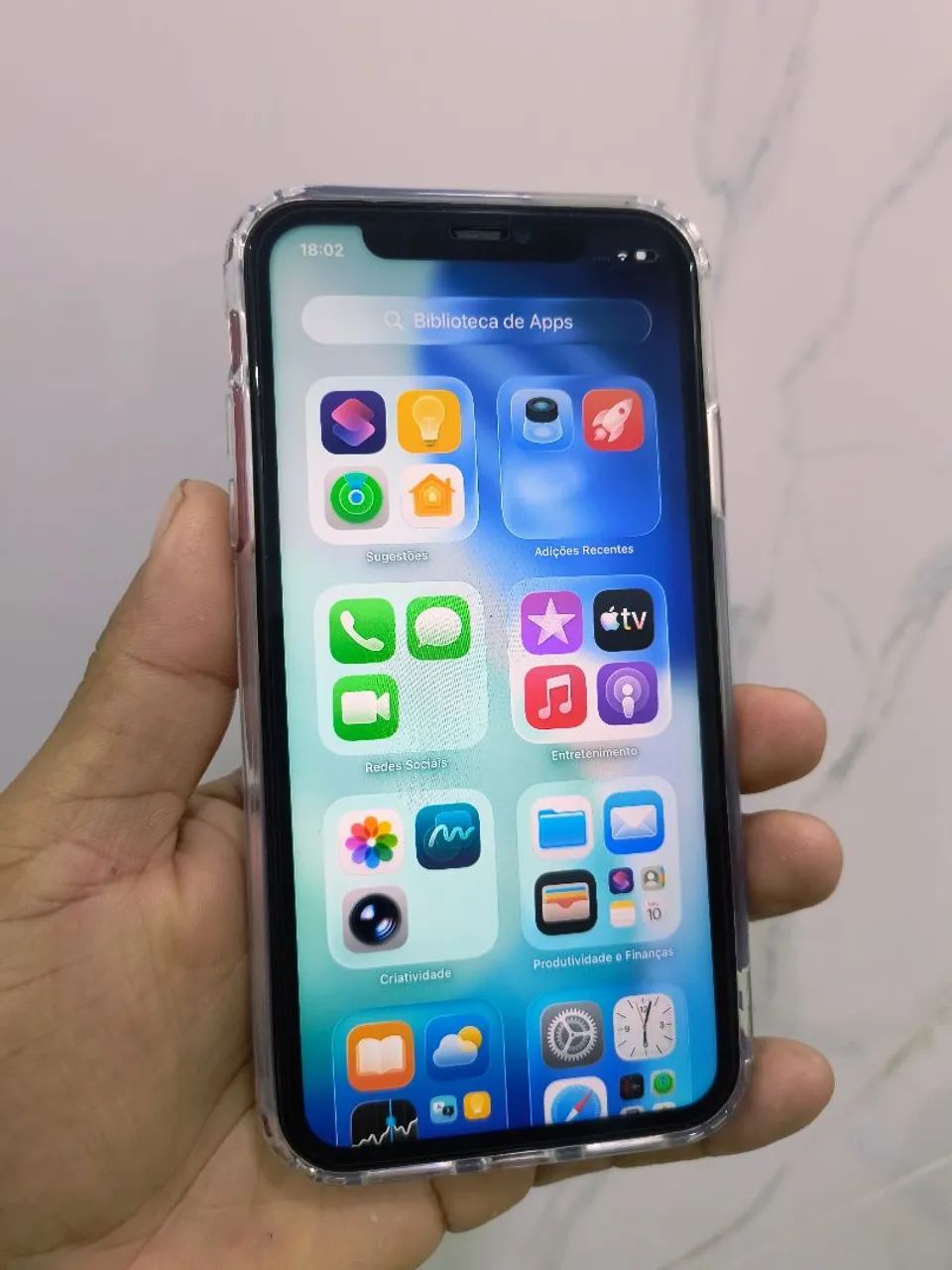 iPhone 11 com 128GB RED - Foto 2