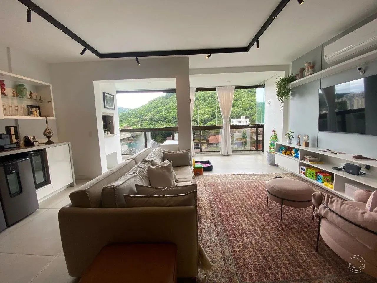 Cobertura a venda  com 4 quartos - Itacorubi - Florianópolis - SC