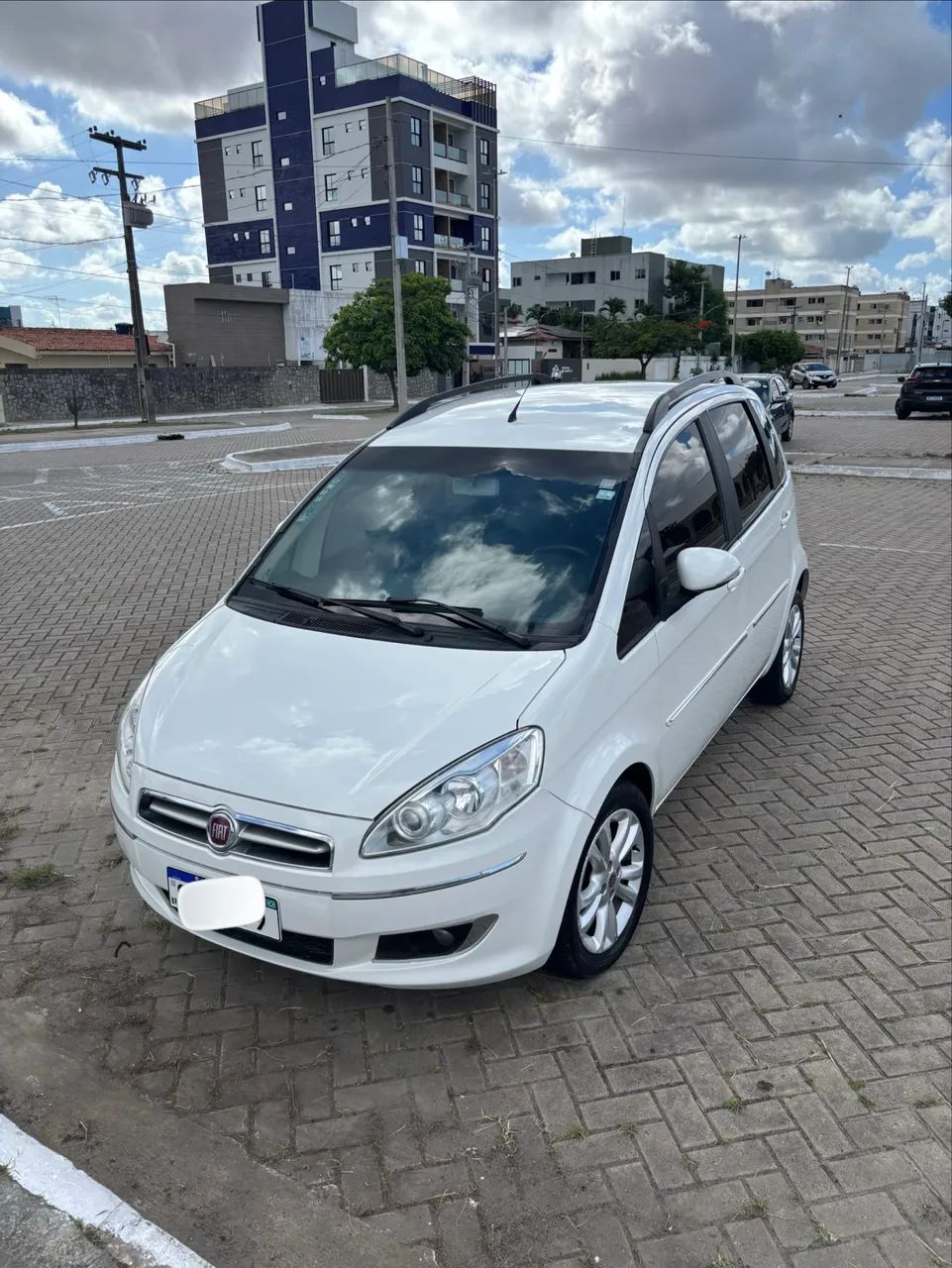 Fiat Idea Essence 1.6 Flex 16V 5P 2016