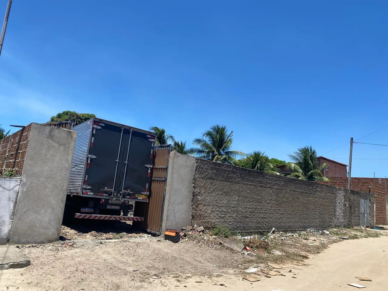 Vendo ou troco em veículo do meu agrado. - Foto 4