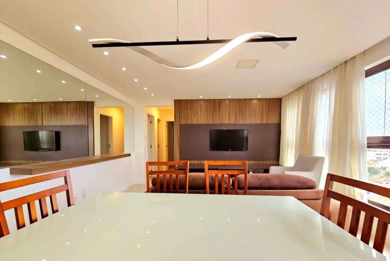 APARTAMENTO REFORMADO E MOBILIADO PARA LOCAÇÃO  CONFORTO, SOFISTICAÇÃO E PRATICIDADE! - Foto 2