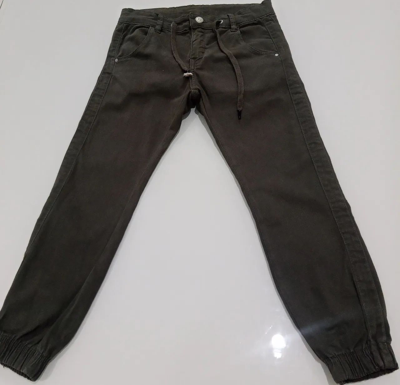 Calça de sarja com elastano masculina infantil.
