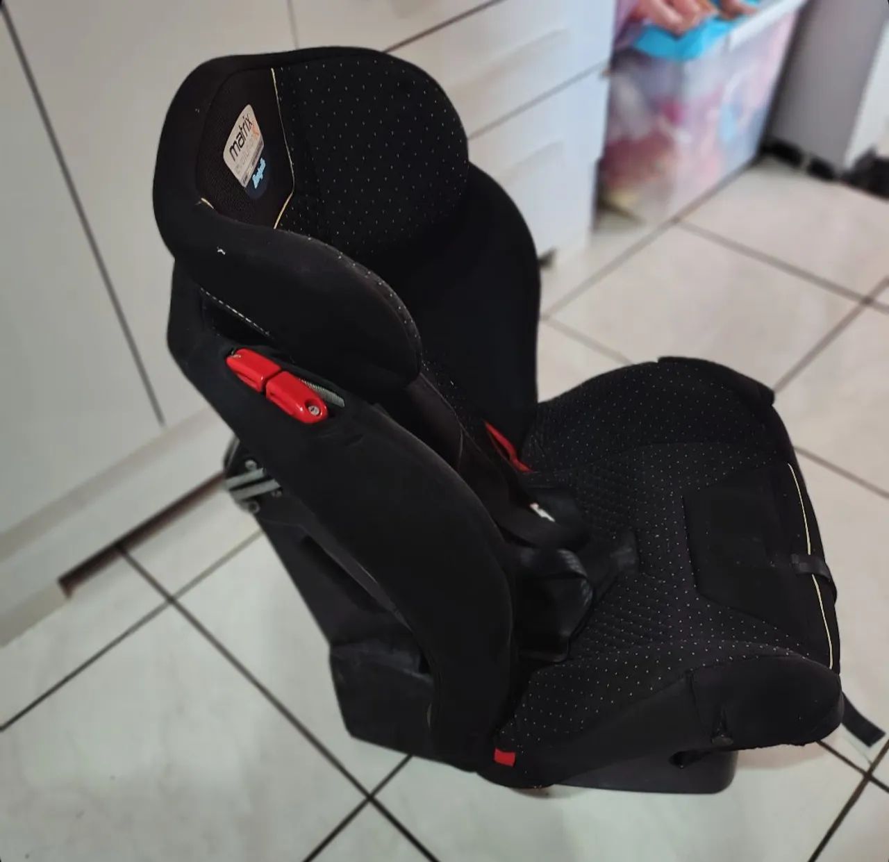 cadeira para auto - de 0 a 25 kg - matrix evolution k - dot bege - burigotto