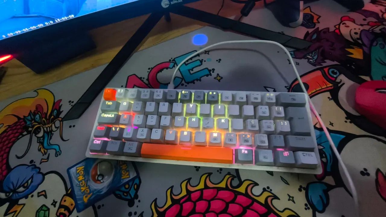 TECLADO AKALI BRANCO LARANJA E CINZA - Foto 2