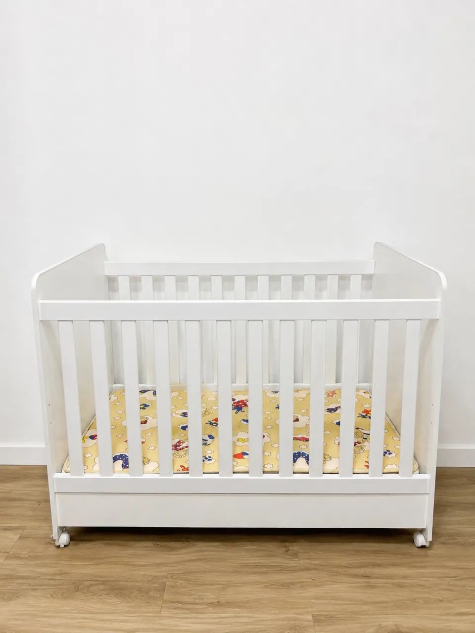Berço Infantil Branco - com colchão 
