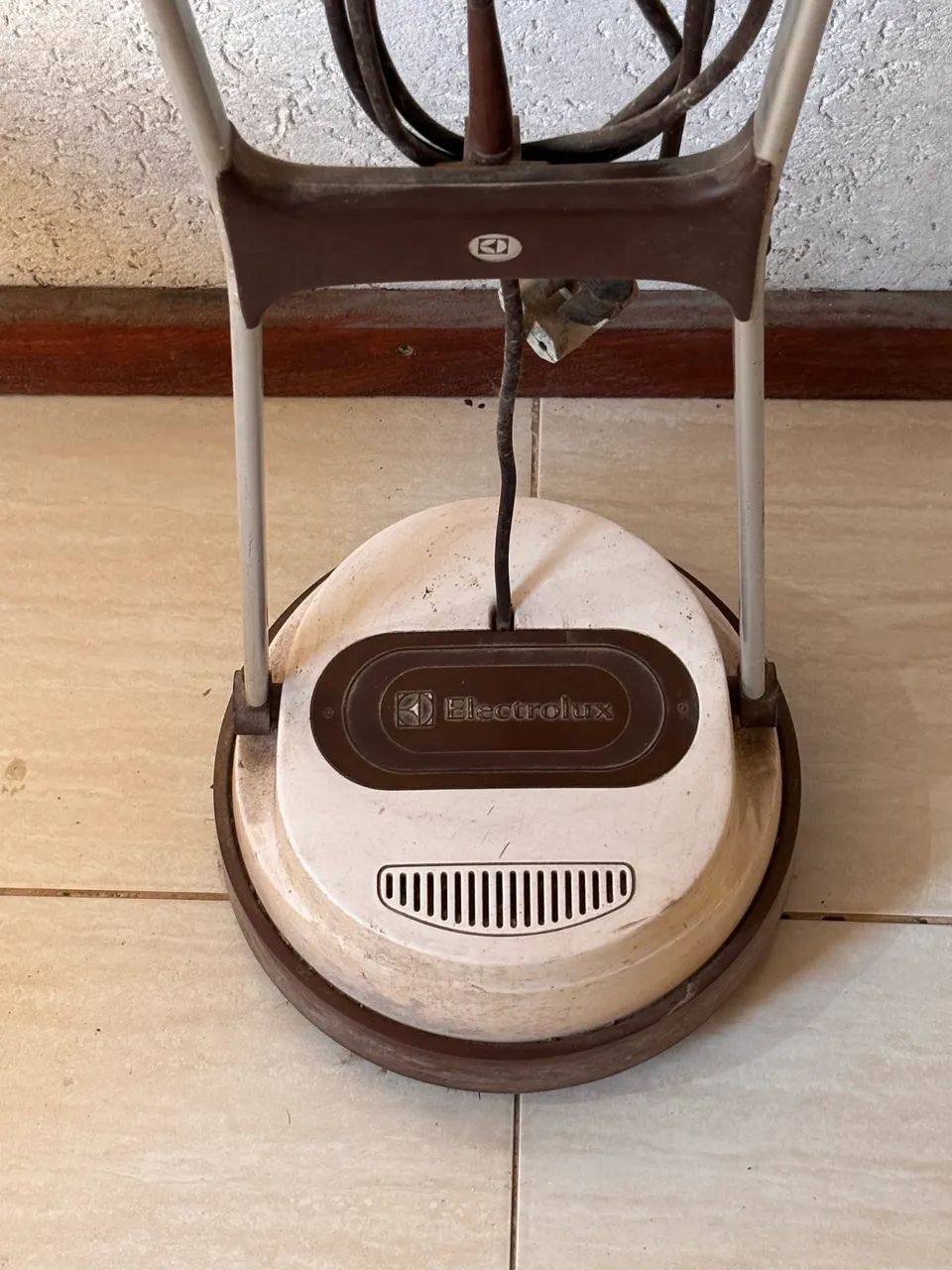 Enceradeira Electrolux 