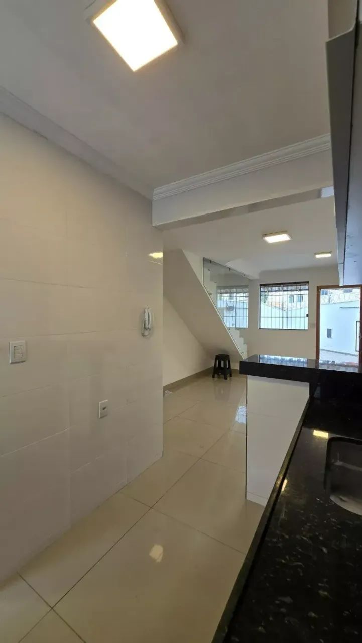 Casa Duplex com 2 Quartos, Área Gourmet e 2 Vagas no Santa Branca - Foto 3