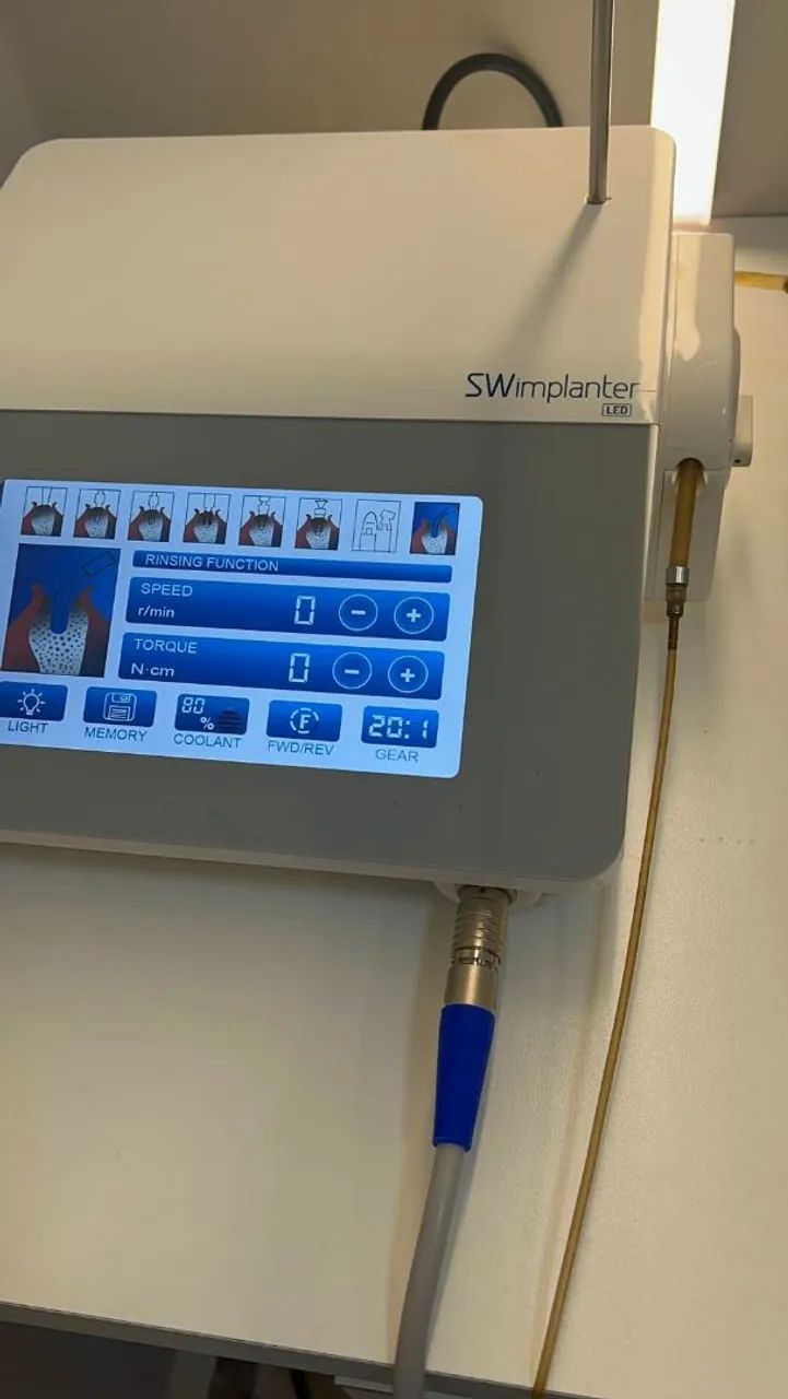 Motor para implante com led Schuster.