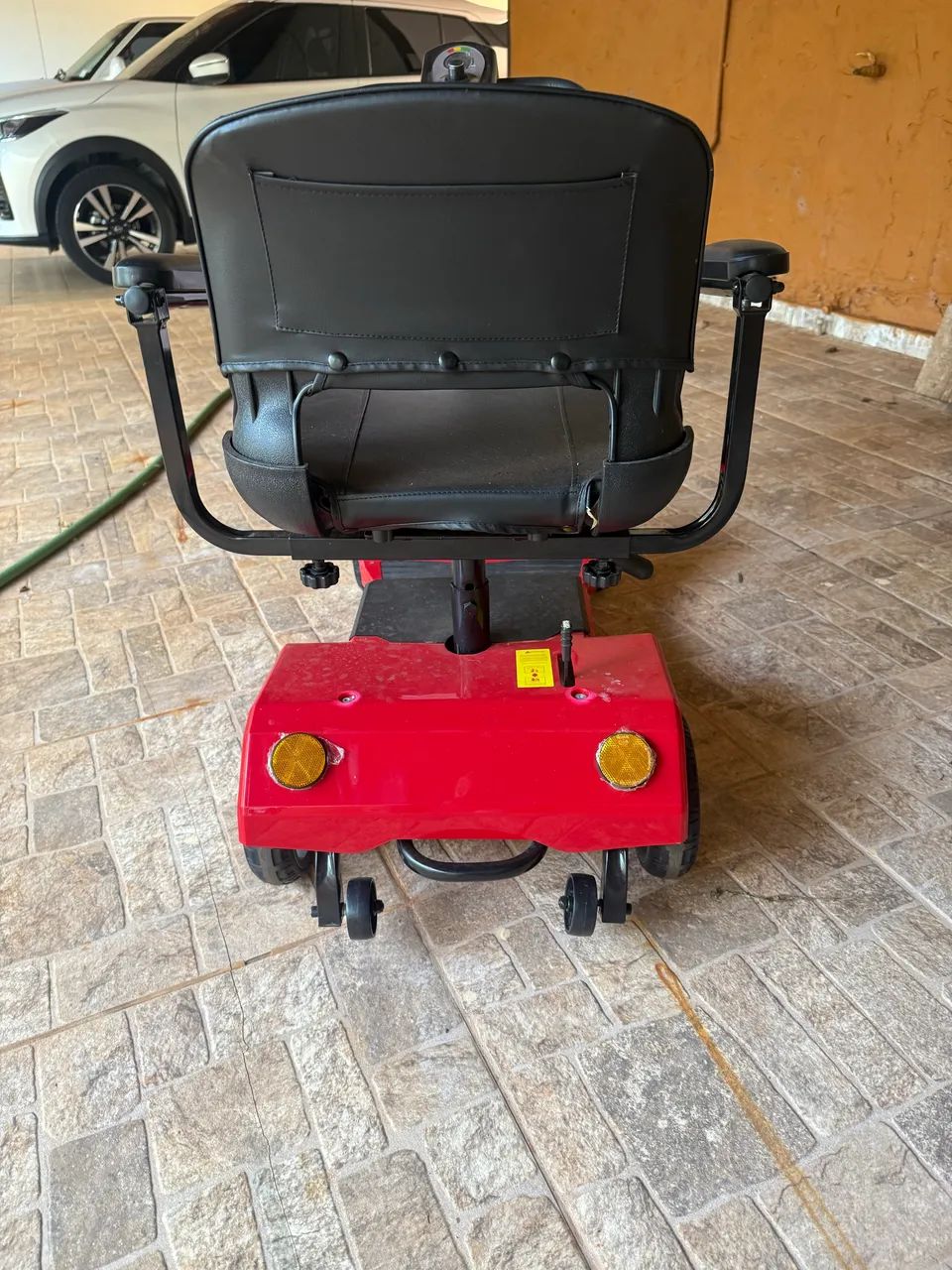 Vendo Carrinho elétrico  para idosos e outros ! - Foto 3