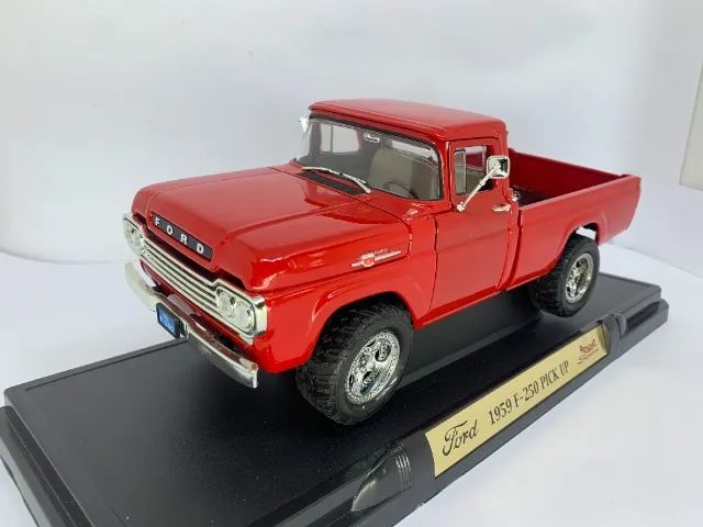 Miniatura Road Signature 1/18 1959 Ford F-250 Pick Up Red