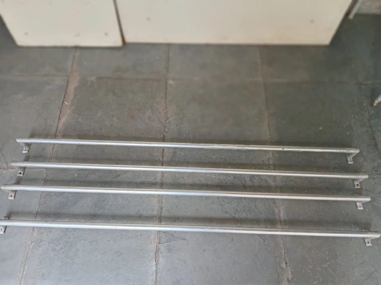Suporte de parede de ferro 4 peças 1.20  - Foto 5