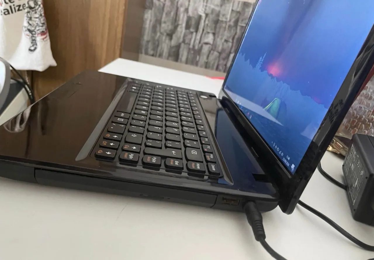 Notebook Lenovo  - Foto 3