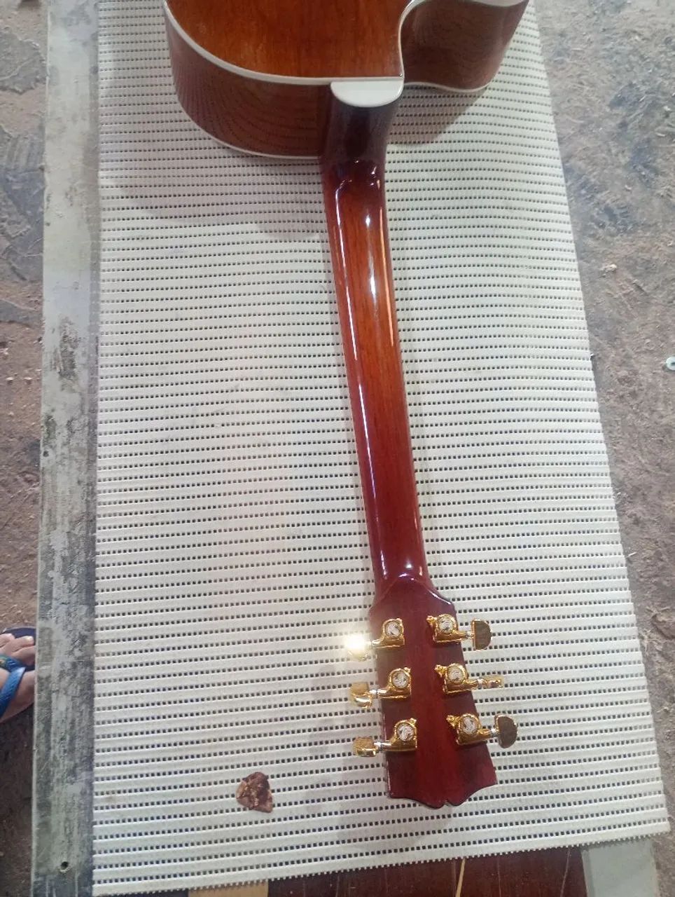 Vendo violão zero feito a mão por Luther captacao Fishiman interna - Foto 3