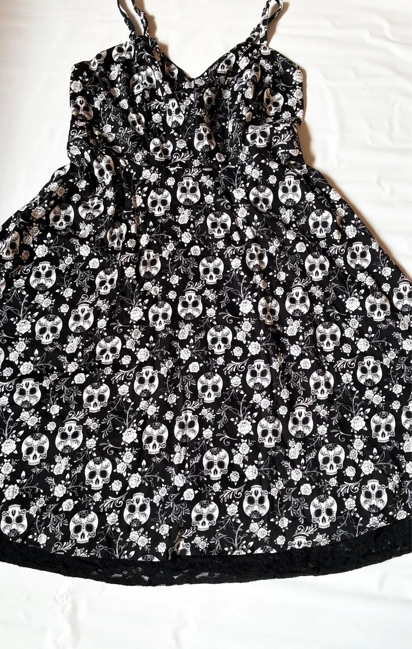 Vestido pinup caveiras 