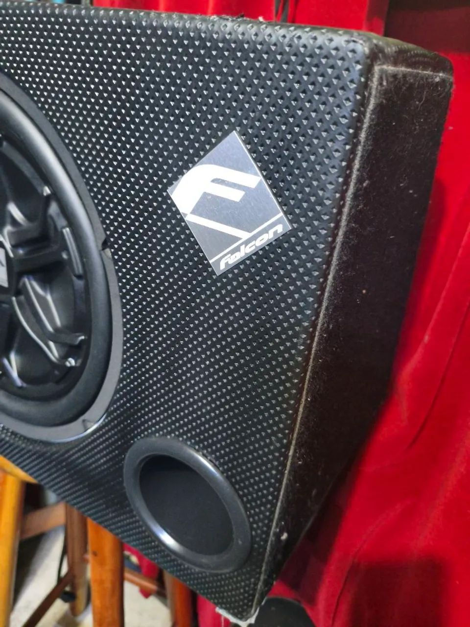 caixa subwoofer 12pol falcon - Peças para carros, vans e